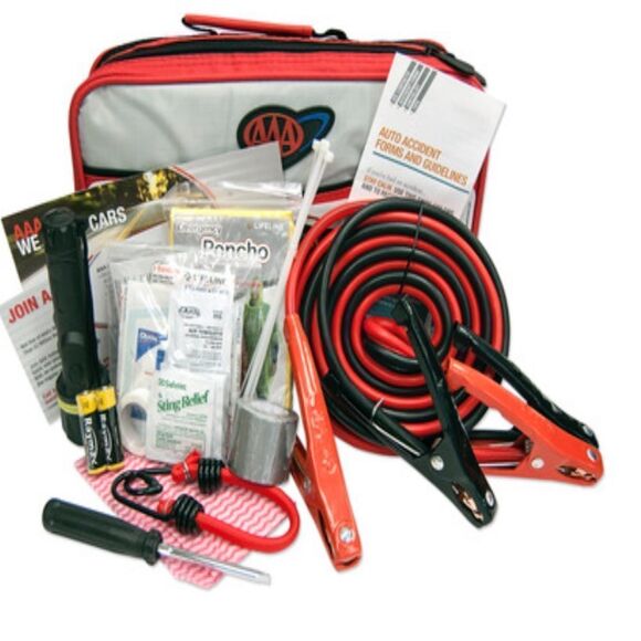 Emergency Road Kit - Premium - Picture 5 of 9